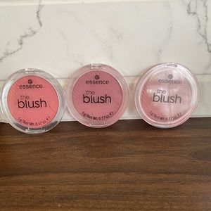 Essence Blush Trio